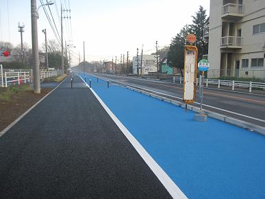 歩道が完成した県道原・中田線の写真"