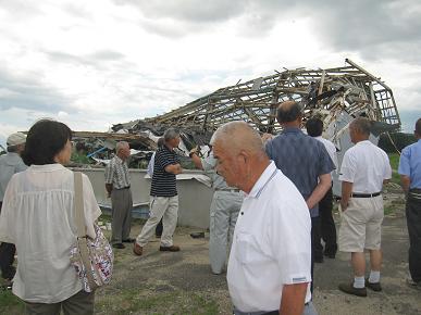 津波の被害を受けた山本町・用水機場の写真"