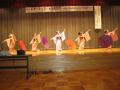 古河市わくわく舞踊教室のみなさんの写真"